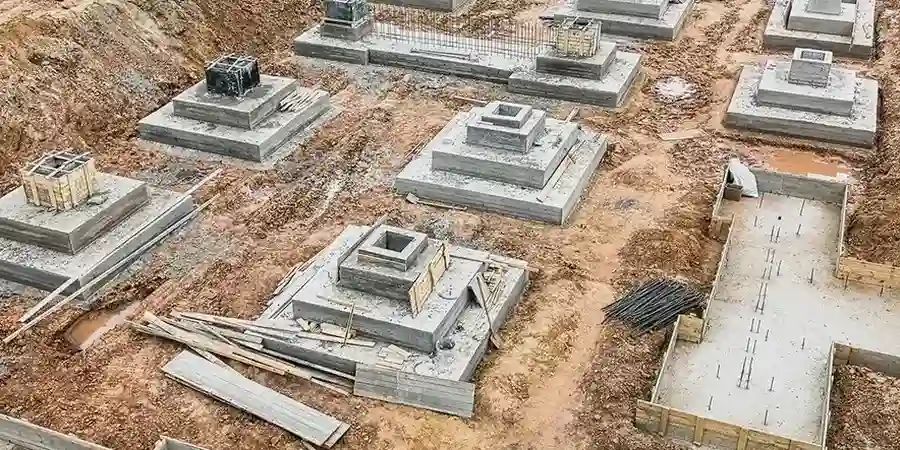 Projeto de fundações em estacas em Santos: critérios geotécnicos e dimensionamento
